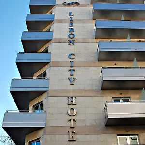 Ξενοδοχείο By