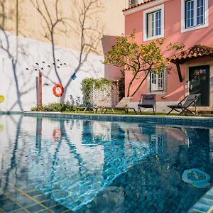 Jardim Da Lapa By Shiadu Lisbona